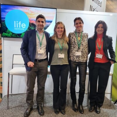 Imagem de profissionais do LIFE posando para a foto.