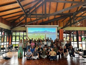 Plurale: Embaixadores da Grande Reserva Mata Atlântica e equipe da SPVS recebem no Brasil biólogo espanhol criador do conceito de Produção de Natureza